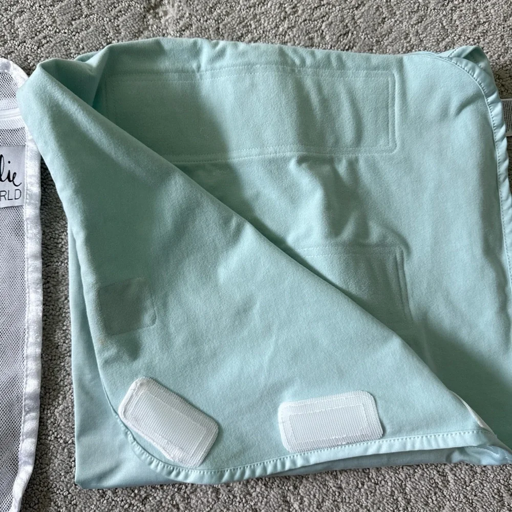 Kids Light Mint Swaddle Blanket with Mesh Laundry Bag